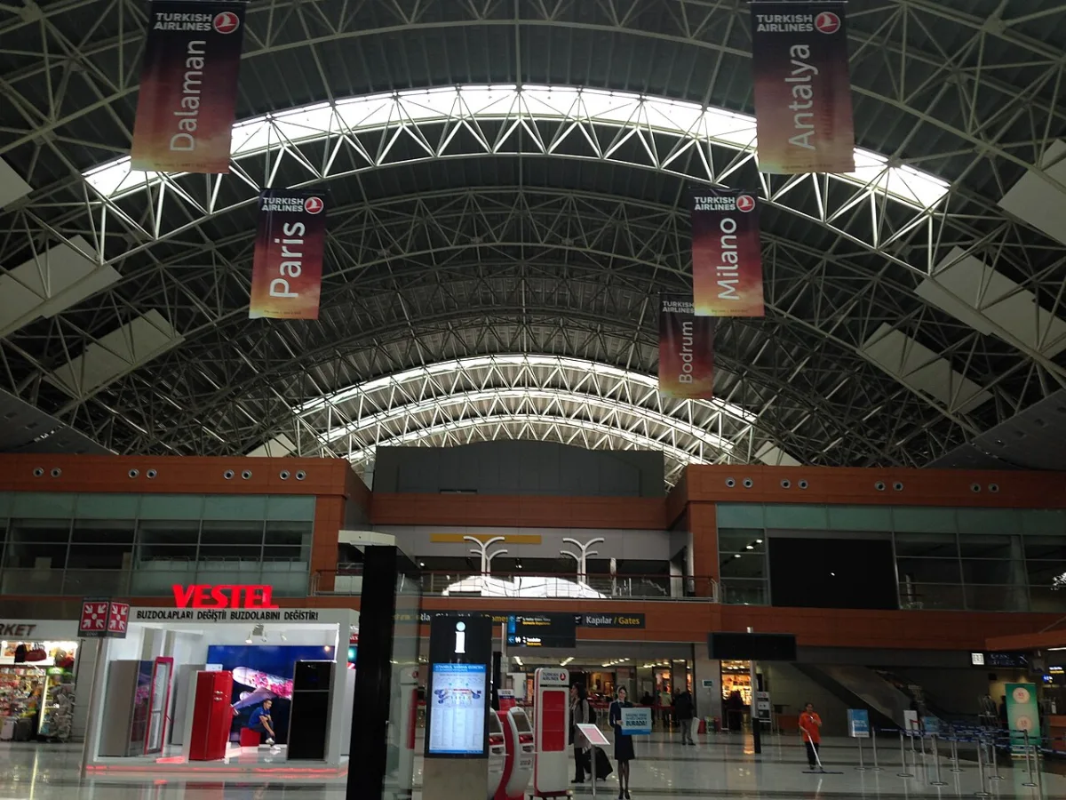 Sabiha Gökçen Havalimanı terminal binası