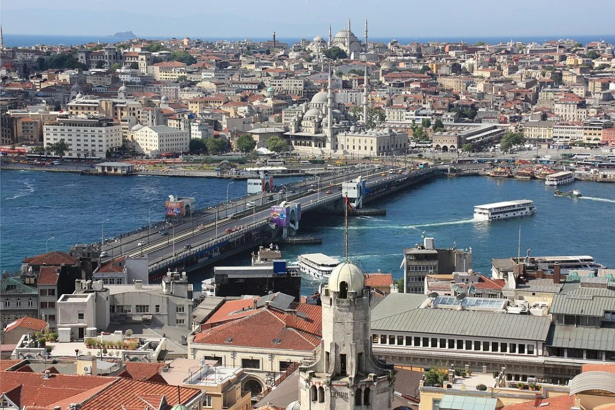 Galata Kulesi'nden Galata Köprüsü ve Haliç manzarası