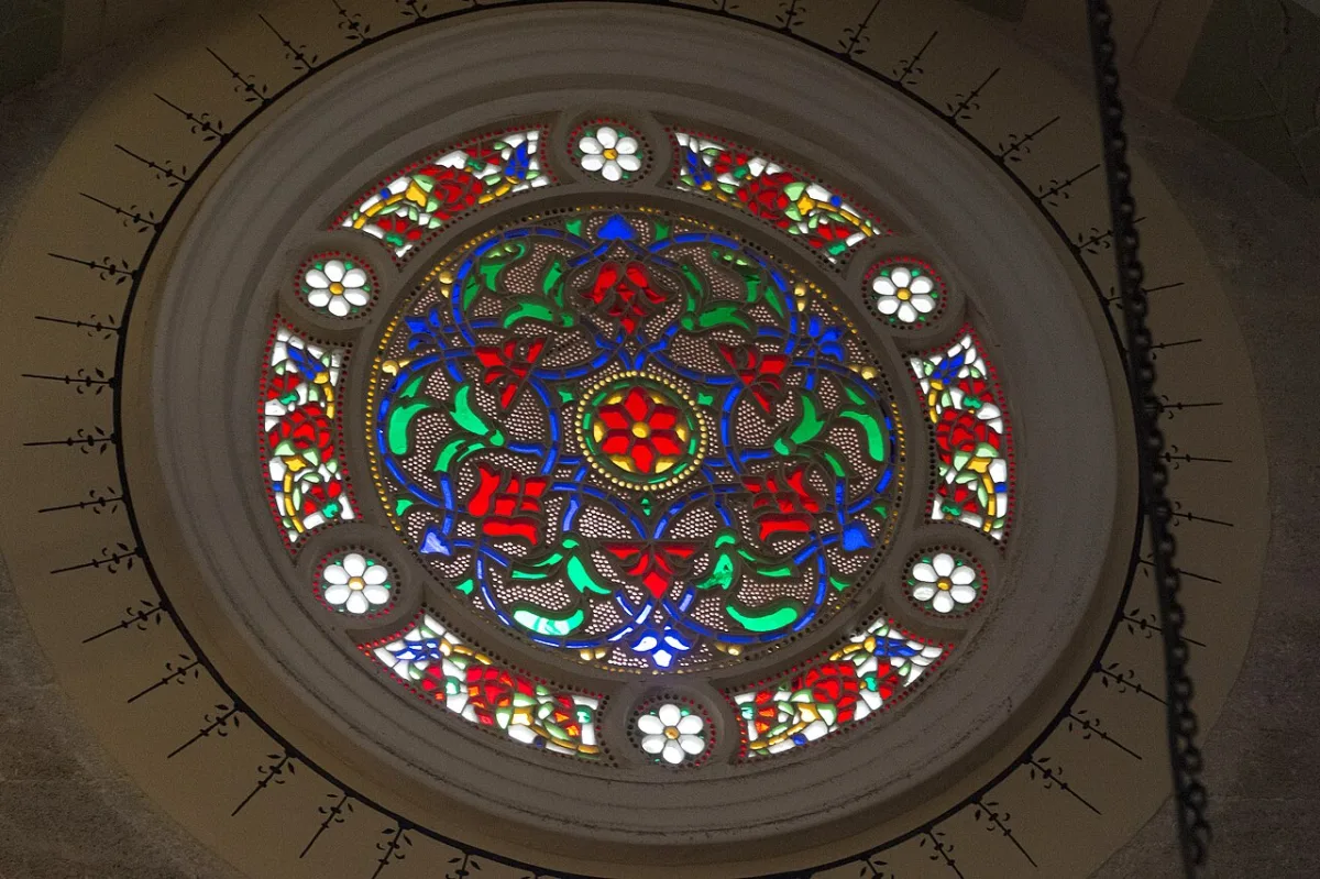 Üsküdar iskelesi karşısındaki Mihrimah Sultan Camii